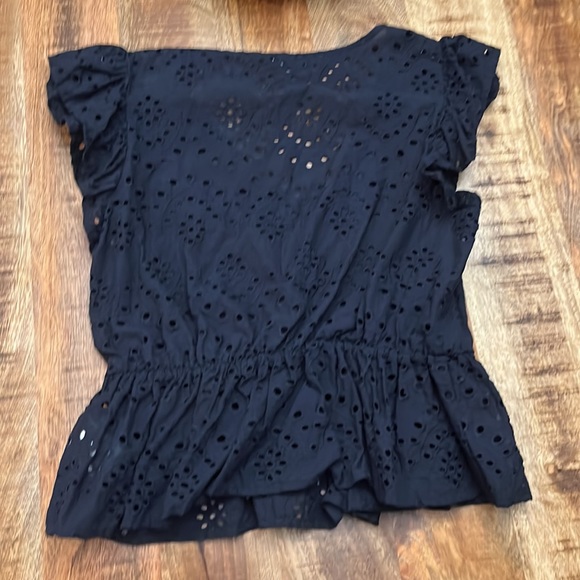 Express cropped eyelet peplum top size small - Picture 3 of 3